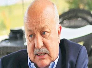 Sadri Şener istifanın eşiğinde