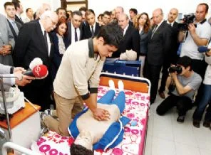 Sağlıkta 200 bin kişilik istihdam açığı var