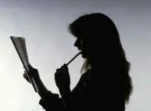 Stres, kadınlarda çeneyi düşürüyormuş