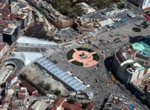 Taksim'de '1 Mayıs hareketliliği' başladı