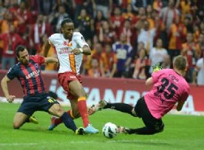 Terim atıldı Galatasaray kazandı
