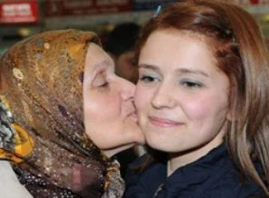 Türkiye'nin seferber olduğu kız ABD'ye gitti