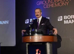 'Türkiye'yi kasıla kasıla anlatıyorum'