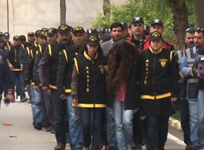 Vatandaşı terörle korkutup dolandıran çeteye darbe