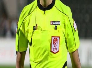 Yangında itfaiyeci, maçta hakem