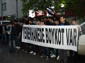 Yurtta yemek isyanı