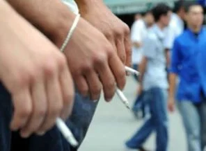 Yürürken sigara daha zararlı