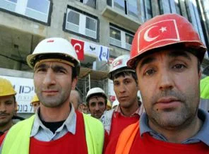 1200 işçi ve mühendis İsrail'e giremiyor