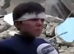 40 yakınını kaybeden Halepli çocuk