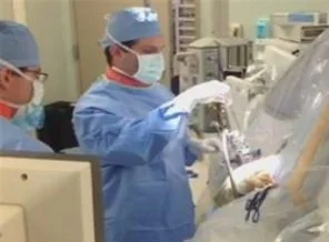 Açık beyin ameliyatı sosyal medyada