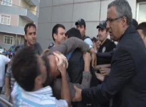Akil İnsanlar toplantısında gerginlik