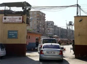Akil İnsanlar tutuklu milletvekilleriyle görüştü