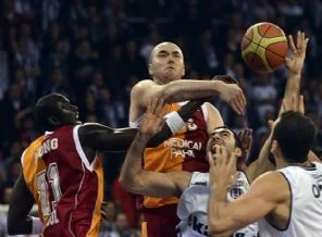 Aslan finali araladı