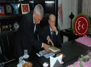 Bahçeli'den Isparta Belediyesi'ne ziyaret