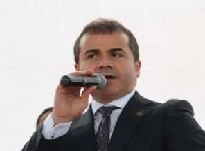 Bakan'dan olay yaratan 1 Mayıs tweet'i:'Çalışın!..'