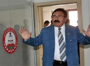 BDP'li belediye BDP'li vekili icraya verdi