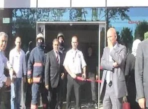 Belediye önünde dehşet!