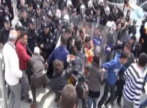 Çağlayan'da basın açıklamasına polis müdahalesi