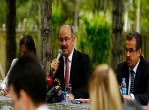Çelik: Hacklanme değil bilgi sızdırma var
