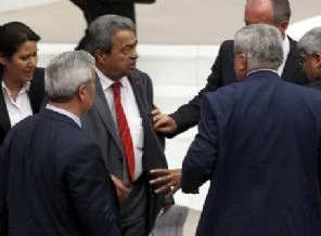 CHP'den baskın