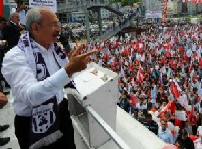 CHP, yeniden meydanlara çıkıyor