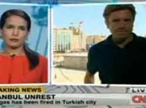 CNN Muhabiri yayını yarıda kesti