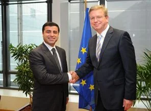 Demirtaş Füle ile görüştü