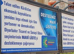 Diyarbakır'daki seçimlerde 'Kürdistan' afişleri