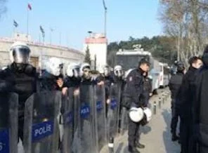 Dolmabahçe'de gerginlik