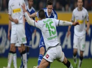 Draxler atıyor, Schalke kazanıyor!
