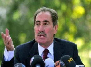 Ertuğrul Günay: Başkasının yediğine içtiğine karışanlar...