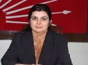 Eşinin arabasına bomba koydu