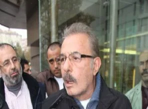 Ferdi Tayfur'dan Gencebay'a akil tepkisi