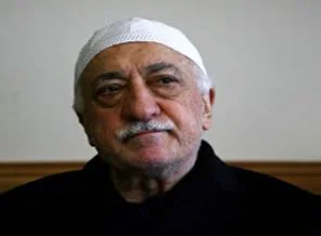 Fethullah Gülen'den özür dileyen gazeteci