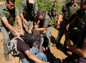 Flaş! İsrail'den AA kameramanına saldırı