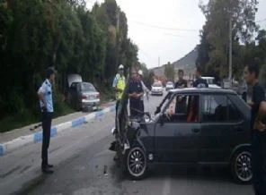 Foça'da kaza: 4 yaralı
