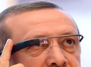 'Google glass'ı test etti