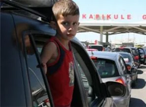 Gurbetçiler Türkiye'ye dönüş yolu arıyor
