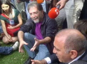 Gürsel Tekin ve Ahmet Hakan da Taksim'de