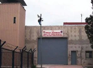 İmralı'da hayat kalabalıklaşıyor: 4'ü kadın 8 yeni hükümlü