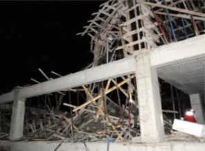 İş hanı inşaatında göçük: 4 yaralı