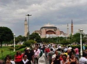 İstanbul'a gelen turist sayısı arttı