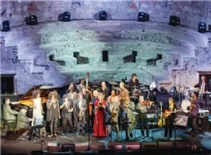 İstanbul'da gururlu bir akşam