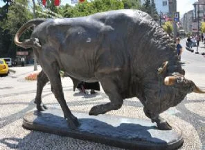 Kadıköy'ün boğası Saray'a mı gidiyor?