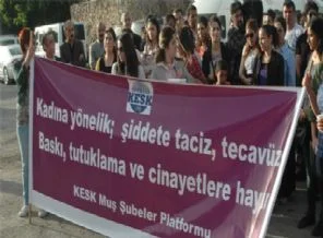 Kadın öğretmene çirkin saldırı