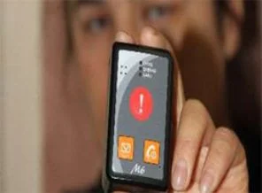 Kadına şiddetin önüne geçmek için panik bileziği
