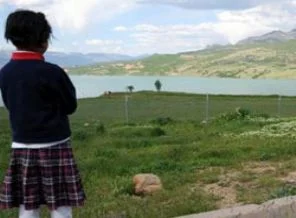 Karakolun çevresindeki mayınlar büyük tehlike oluşturuyor