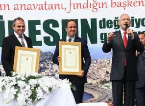 Kılıçdaroğlu: Kimsenin önünde diz çökmedik
