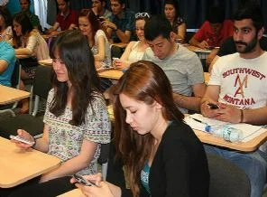 Kısa mesajlı üniversite eğitimi