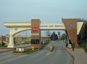 KTÜ'yü yumurtalı protesto karıştırdı